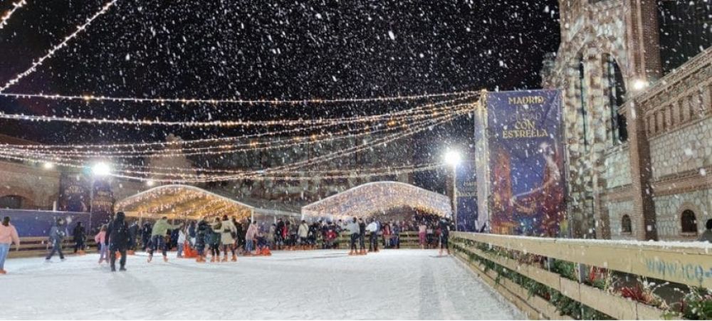 Neve nella Plaza del Matadero per Natale