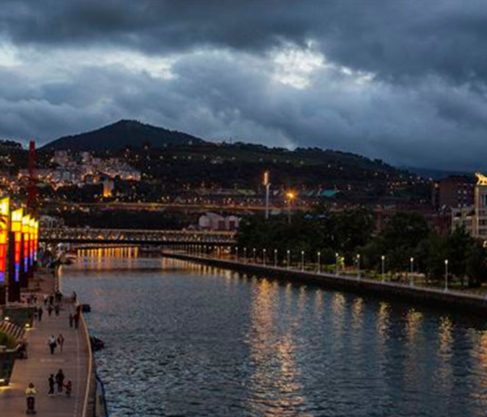 Pantalla de niebla para noche blanca en bilbao